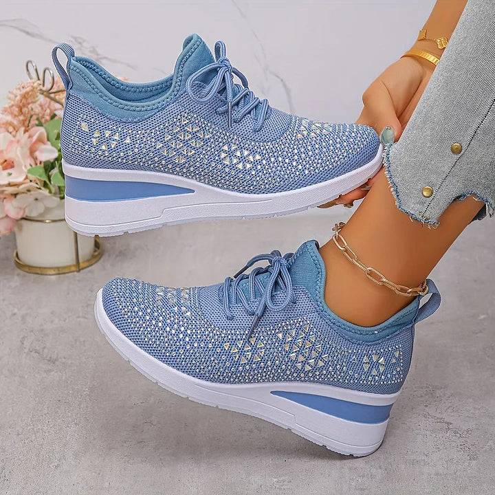 CHIC SUPPORT SNEAKERS FOR WOMEN