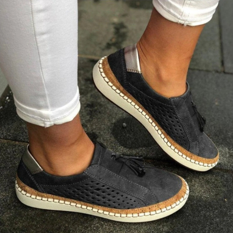 SLIP-ON SUPPORT SHOES FOR WOMEN