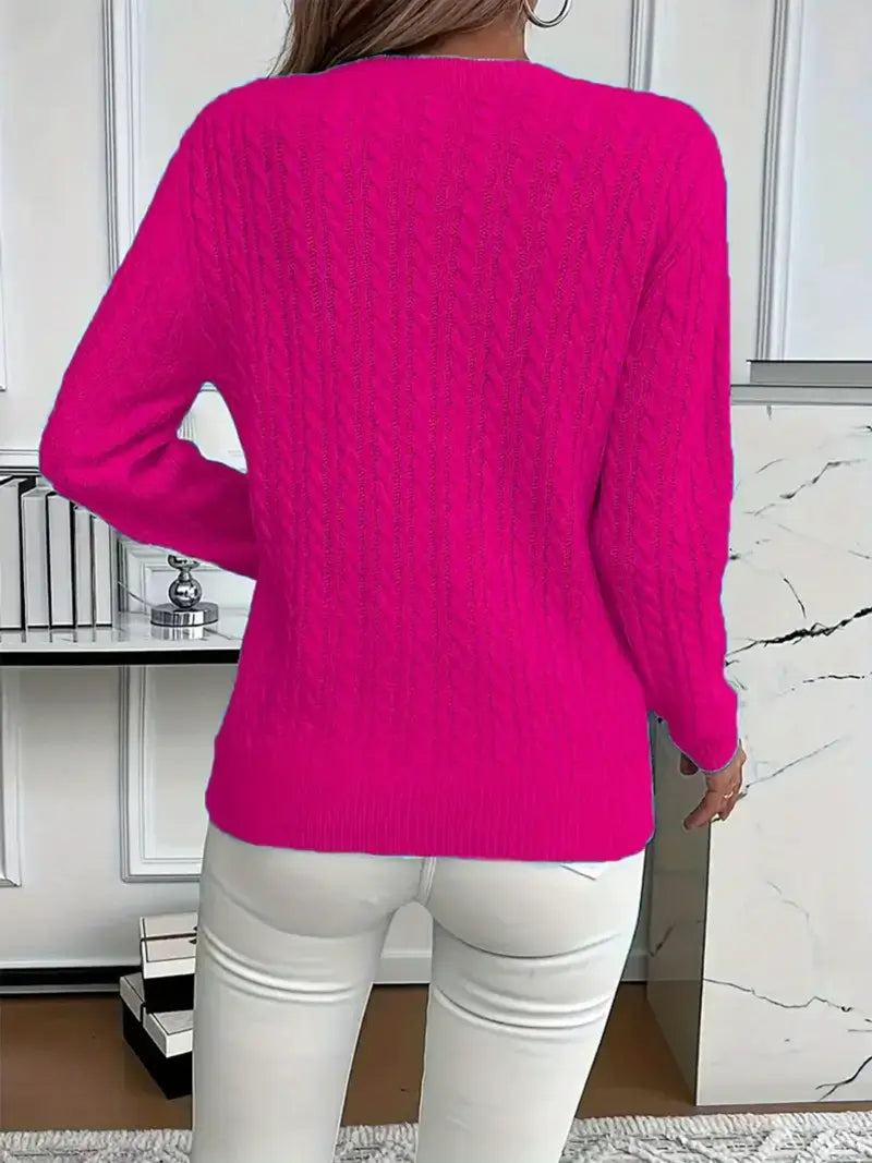 RELAXED CABLE SWEATER FOR WOMEN