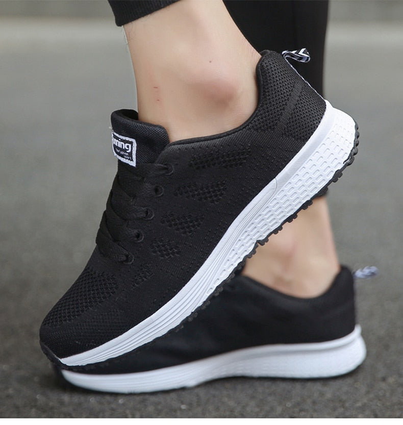 LIGHTWEIGHT SUPPORT SNEAKERS FOR WOMEN