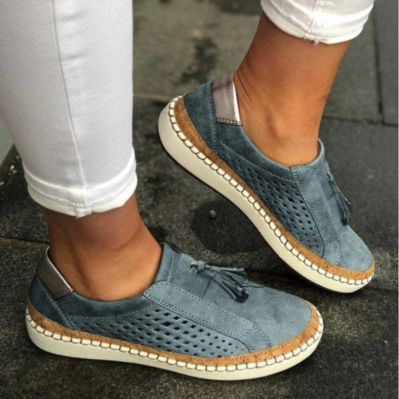 SLIP-ON SUPPORT SHOES FOR WOMEN