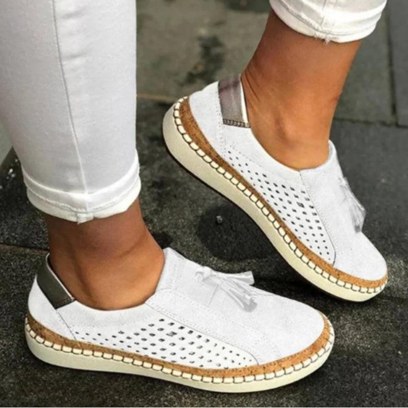 SLIP-ON SUPPORT SHOES FOR WOMEN