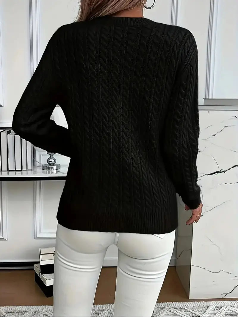 RELAXED CABLE SWEATER FOR WOMEN