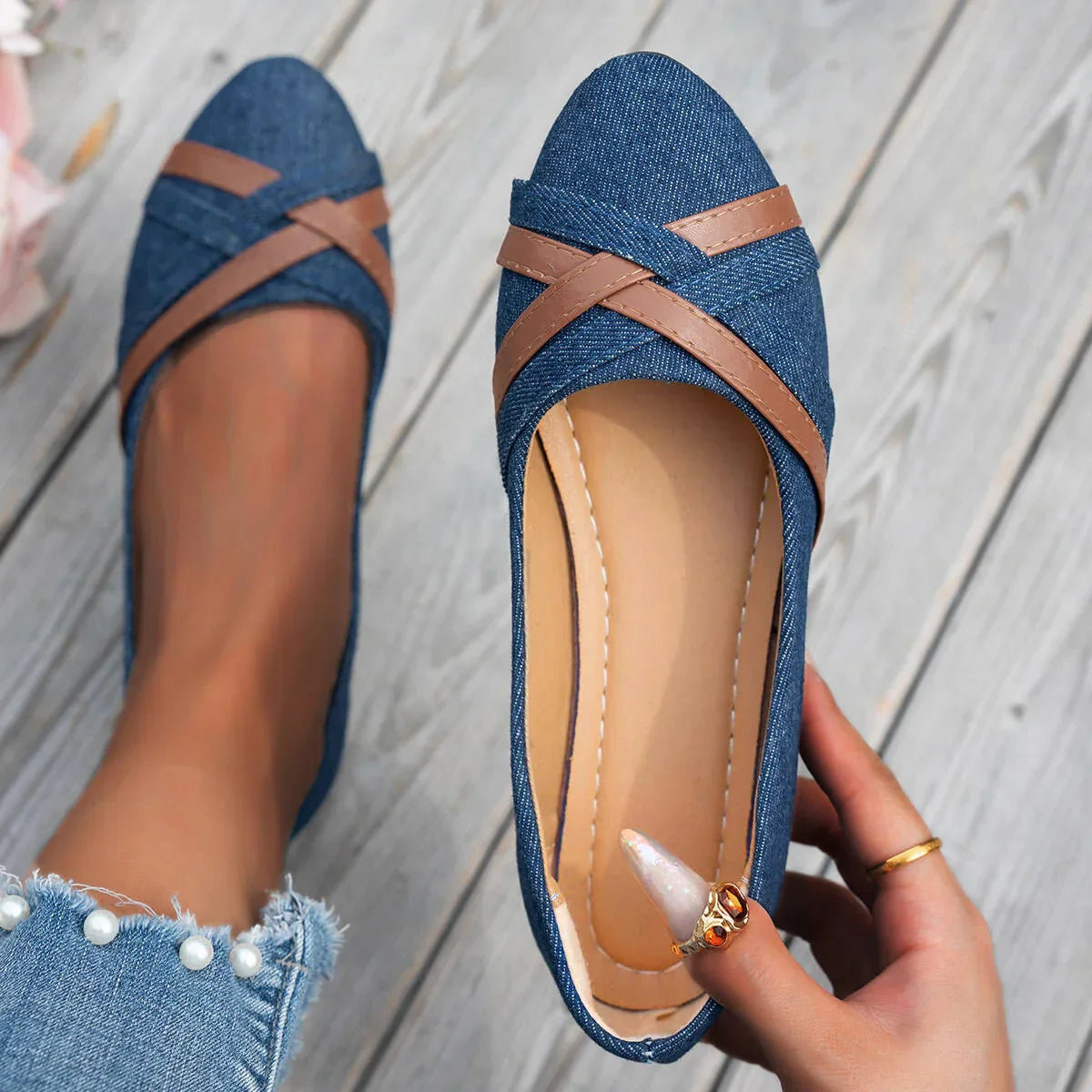 CUSHIONED SLIP-ON SHOES FOR WOMEN