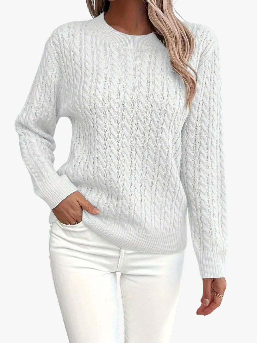 RELAXED CABLE SWEATER FOR WOMEN