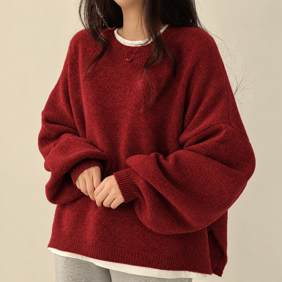RELAXED SPLIT-HEM SWEATER FOR WOMEN