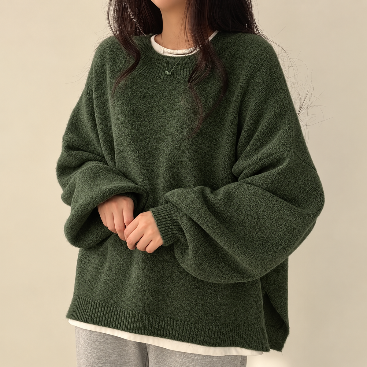 RELAXED SPLIT-HEM SWEATER FOR WOMEN