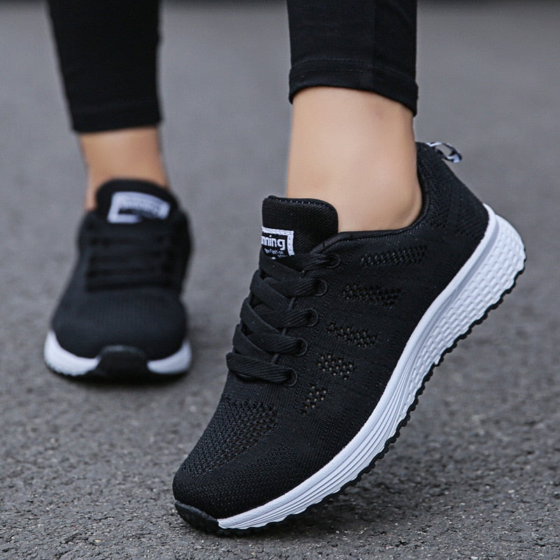 LIGHTWEIGHT SUPPORT SNEAKERS FOR WOMEN