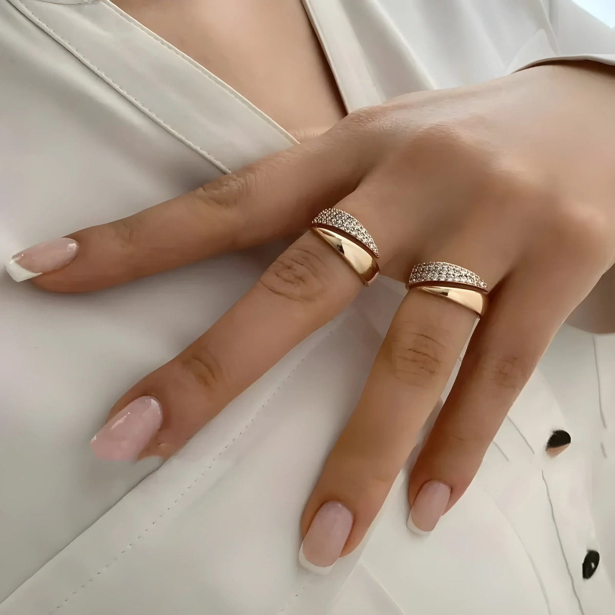 ADJUSTABLE SYMBOLIC RING FOR WOMEN
