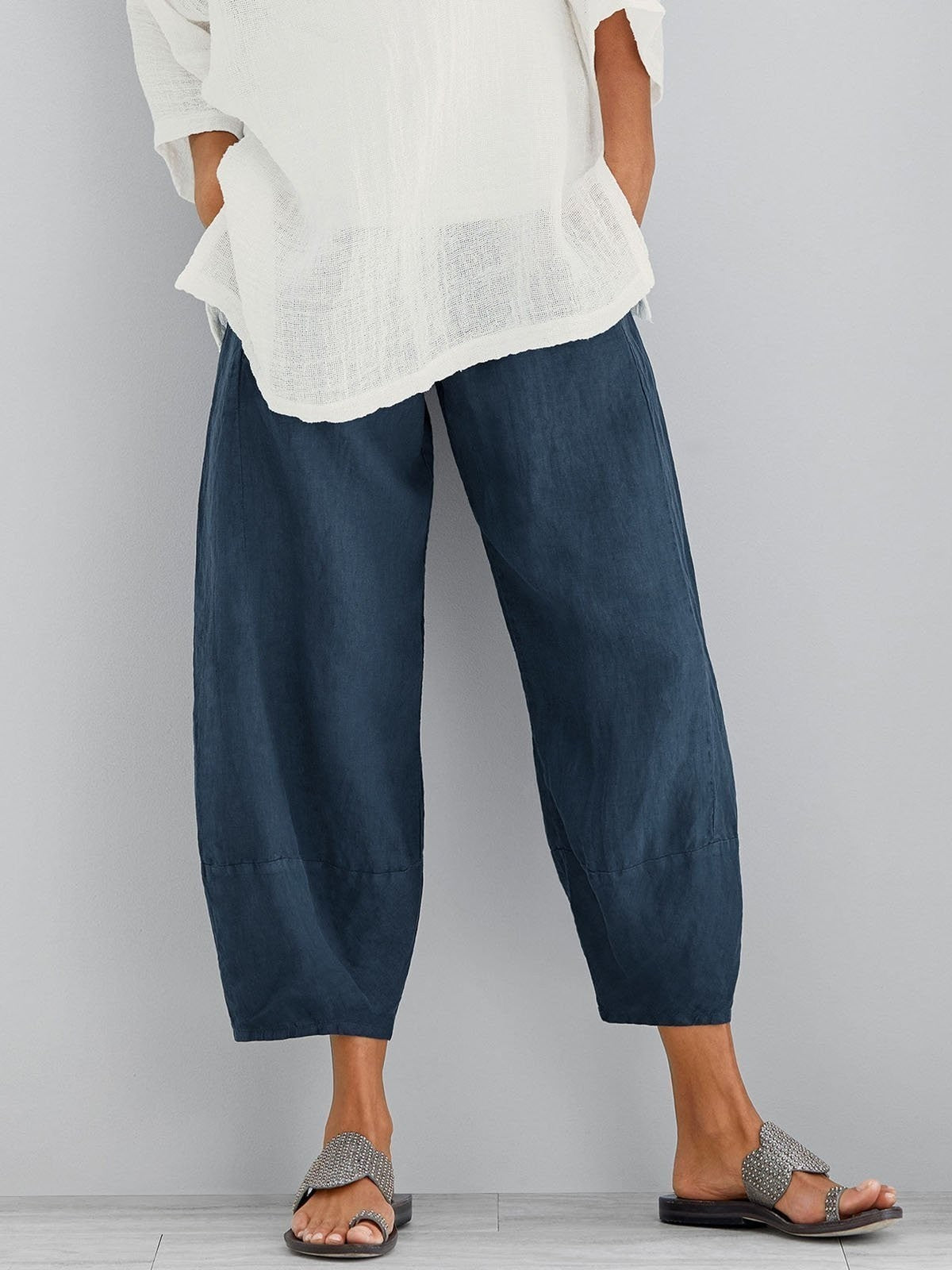 RELAXED SHORT PANTS FOR WOMEN