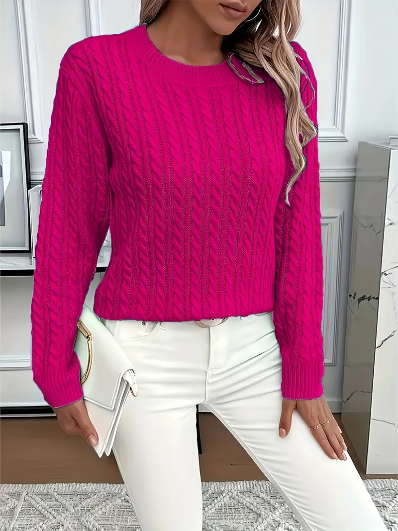 RELAXED CABLE SWEATER FOR WOMEN