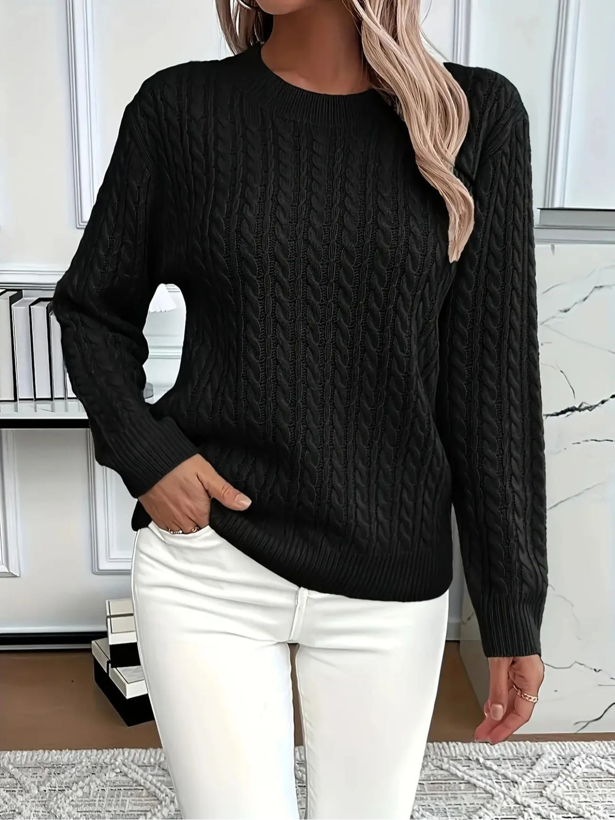 RELAXED CABLE SWEATER FOR WOMEN